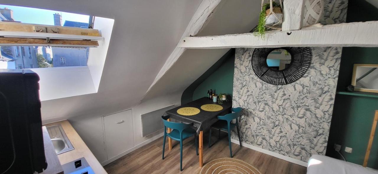 La Cabane - Petit Studio Mansarde - Plage 50M - Rue Gratuite Saint-Malo Bagian luar foto